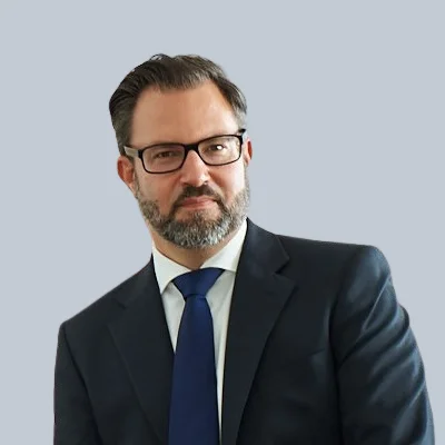 Portrait of Michael Perez, Of Counsel Austria at Davidoff Law, specialising in cross-border legal matters and Austrian private client law
